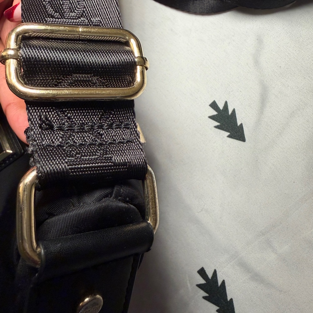 SOLD - Calvin Klein Black Crosbody Shoulder Bag - Picture 14 of 15